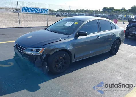 2015 Volkswagen Jetta 2.0L S z USA, uszkodzony, nr VIN 3VW1K7AJ9FM288103
